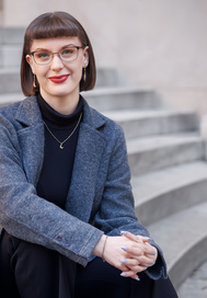 A portrait of Pia-Zoe Hahne.